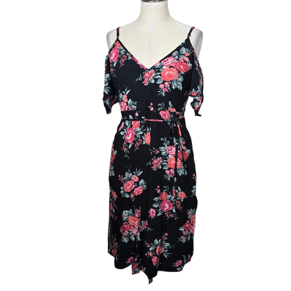 Forever 21 Black Red Floral Cold Shoulder V Neck Dress M